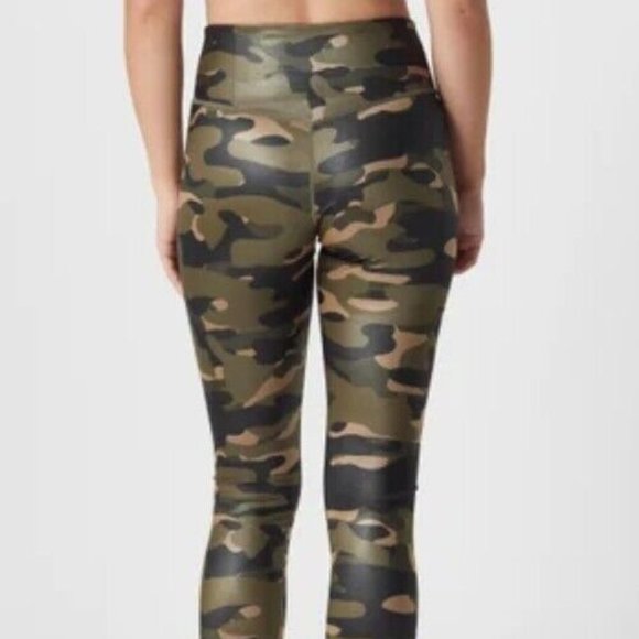 NWT Nike One Women's Mid-Rise Camo Leggings Small - Picture 4 of 8